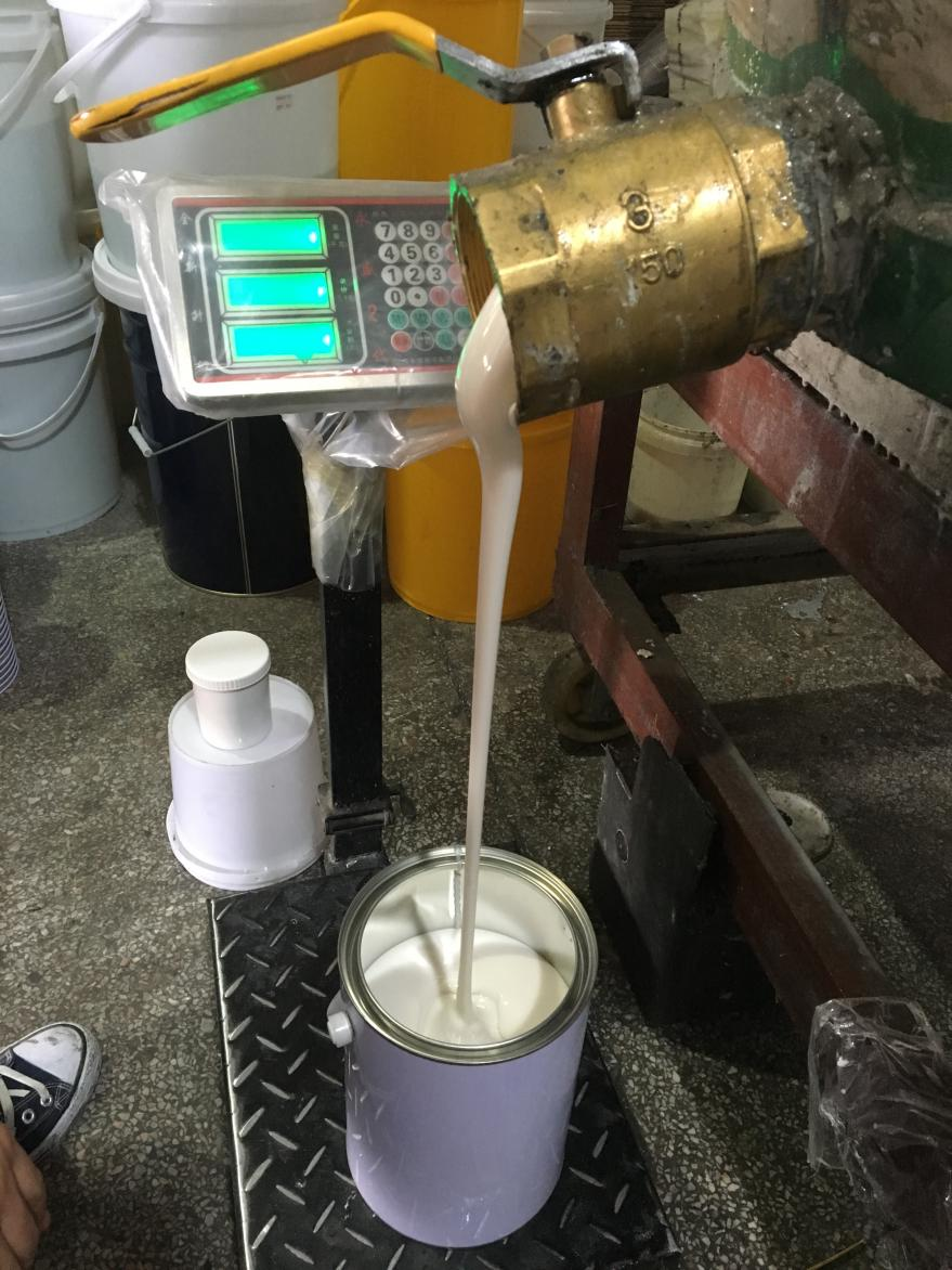 液態(tài)硅膠產(chǎn)品出現(xiàn)流紋路的原因是什么？